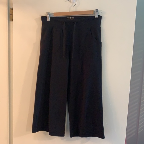 Lululemon wide leg vintage crops Culottes XS - Picture 6 of 6